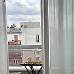 アパート Dans Le 19eme De Avec Vue Sur Toute La