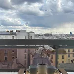アパート Dans Le 19eme De Avec Vue Sur Toute La *