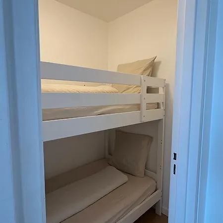 Apartment Dans Le 19eme De Avec Vue Sur Toute La *