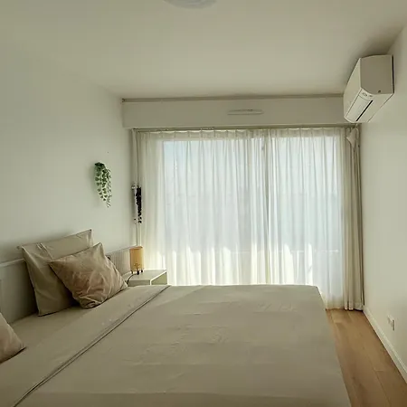 Dans Le 19eme De Avec Vue Sur Toute La Apartment Paris